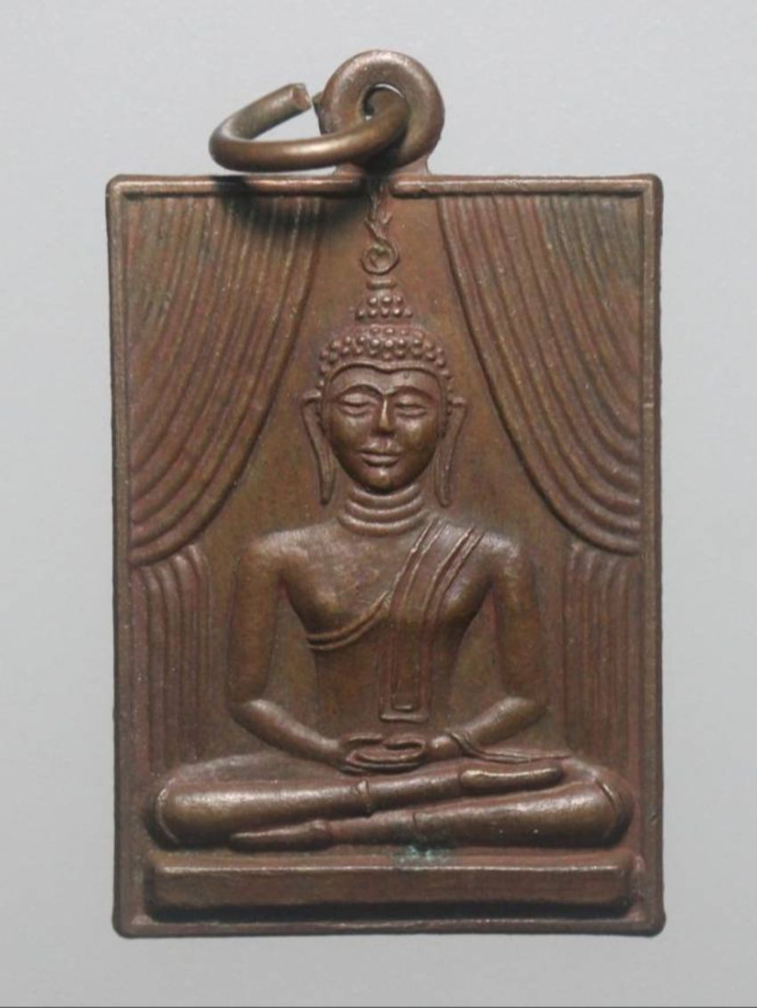 พระเจ้าตาเขียว วัดบ้านเหล่าฯ