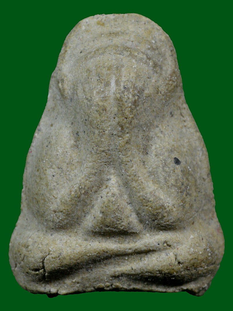 พระปิดตาหลังแบบ ลพ.สุด วัดกาหลง พ.ศ ๒๕๑๕