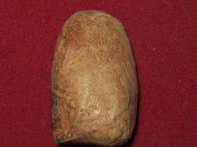 พระคงฟอร์มใหญ่หลังหนาๆมีเนื้อเขียวด้วยครับ