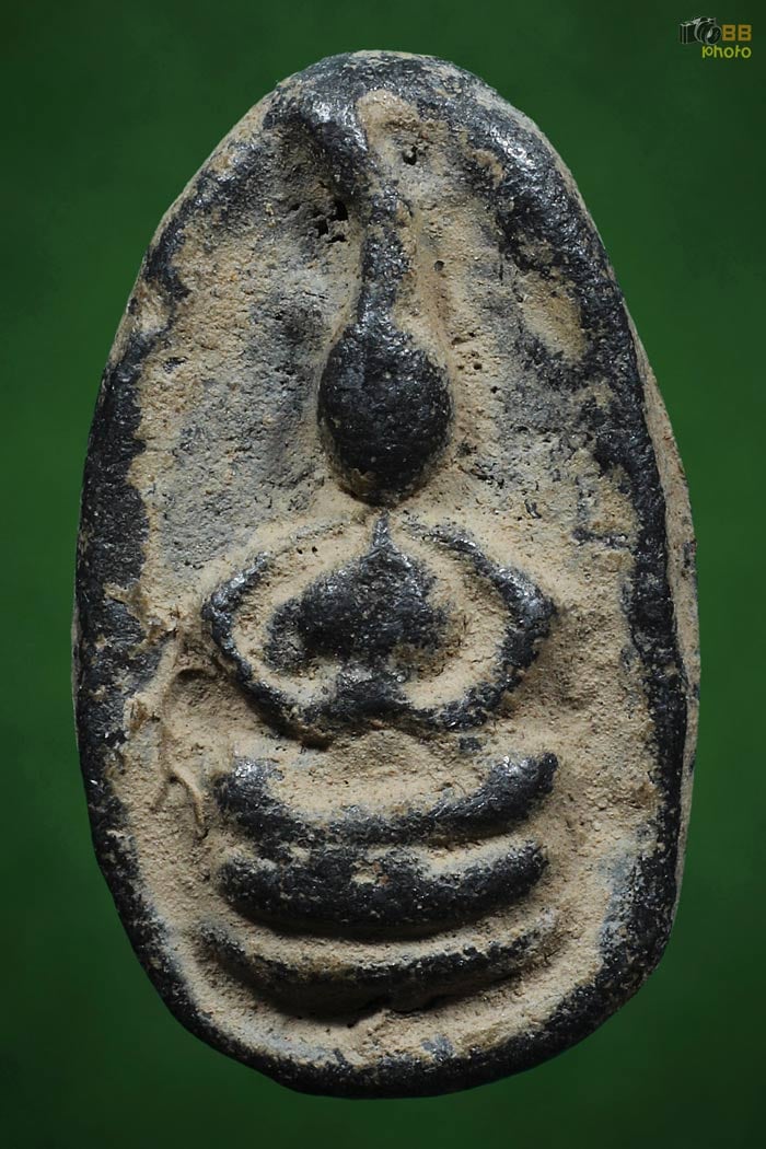 พระพิจิตรเม็ดข้าวเม่า