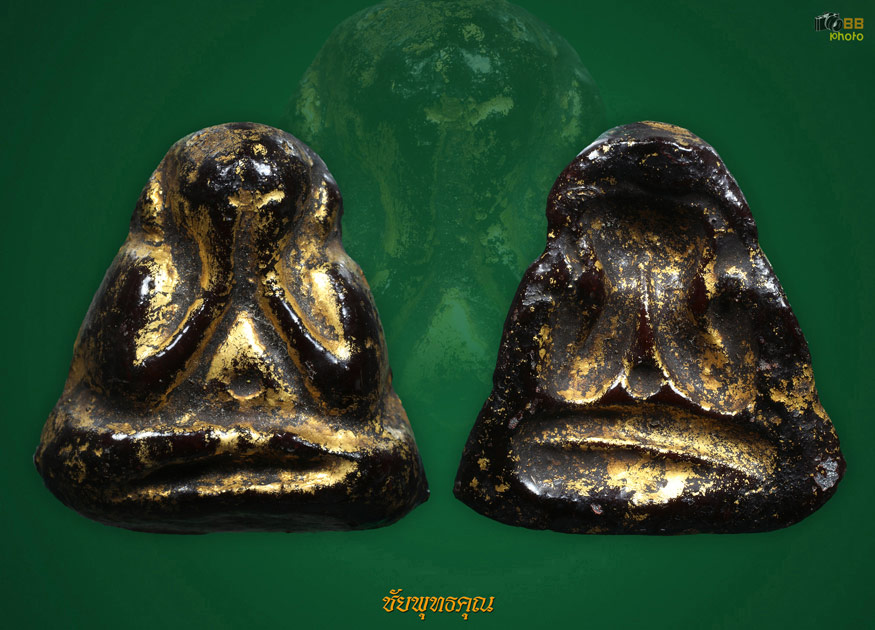 พระปิดตาหลังแบบลงรักปิดทอง