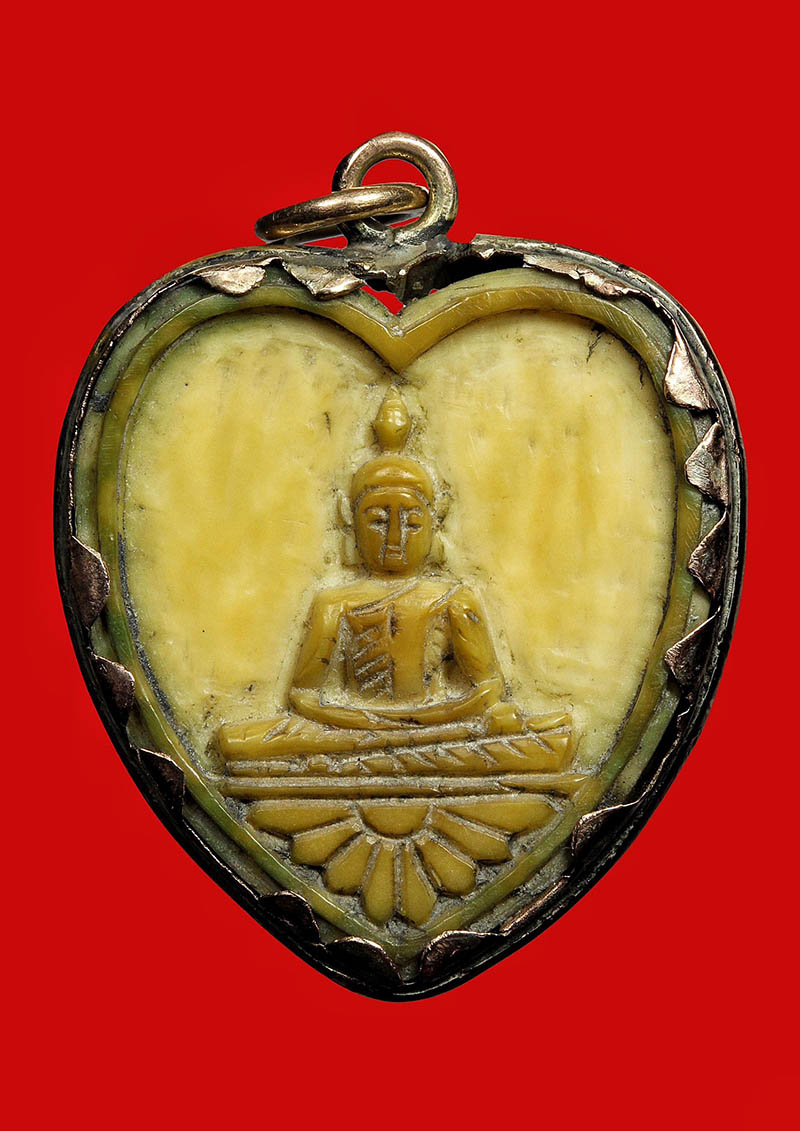 พระพุทธ หลังนักกษัตริย์ ปีวัว