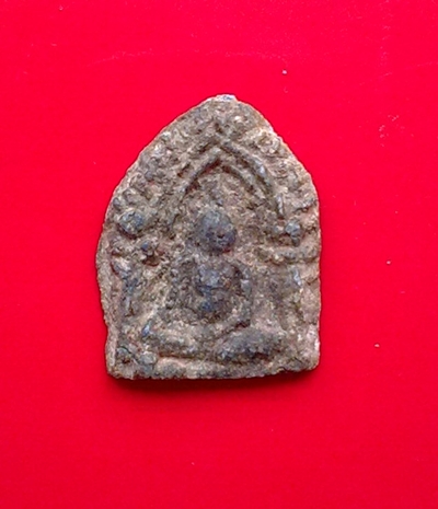 ใครรู้ช่วยดูองค์นี้หน่อยครับ