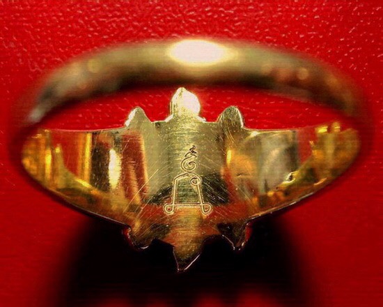 แหวนเต่ารุ่นแรก หลวงพ่อหลิว วัดไร่แตงทอง นครปฐม ปี 2538 รุ่นนำโชค เนื้อทองคำ สร้างน้อย(ตามจำนวนสั่งจ