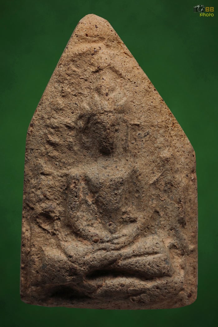 พระหูยาน กรุสันกู่เหล็ก