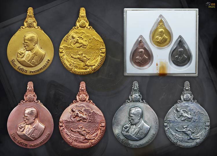 เหรียญพระมหาชนก พิมพ์ใหญ่ เนื้อทองคำ นาค
