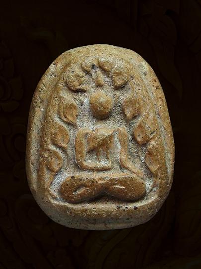 พระกลีบบัวกรุวัดราชนัดดา