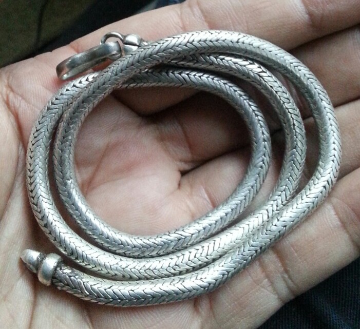 สร้อยเงินแท้ เงินเก่า เส้นหนาๆ 60 กรัม (4 บาท) เคาะเดียว